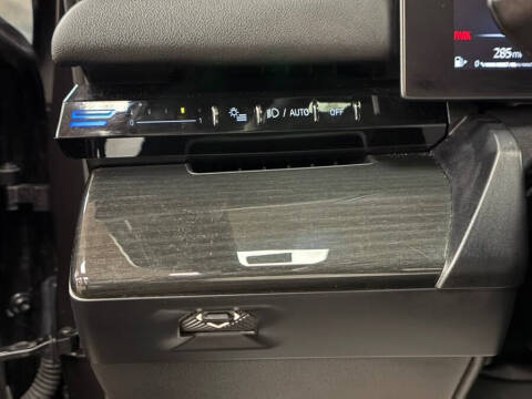 2025 BMW 5 Series 530i xDrive