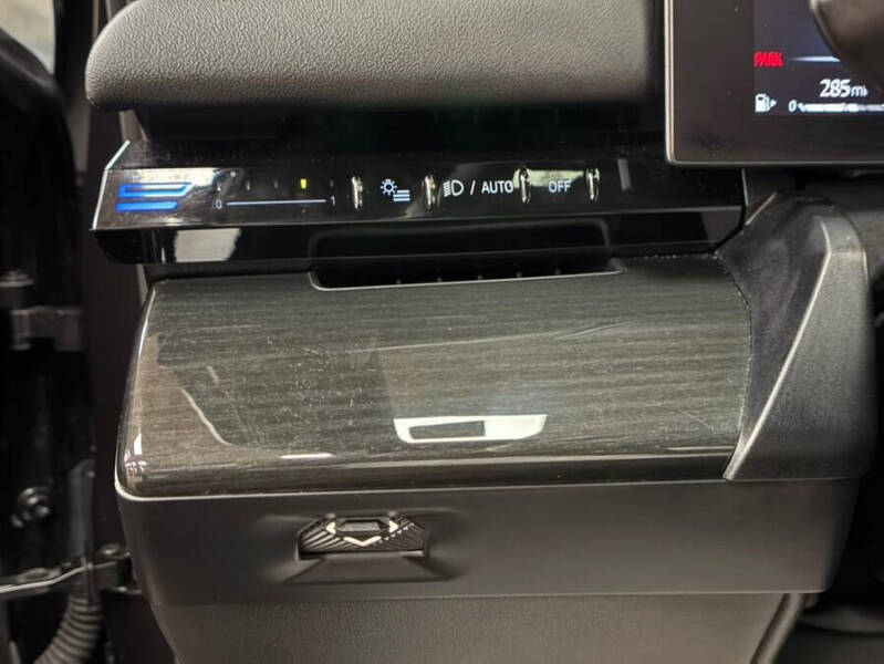 2025 BMW 5 Series 530i xDrive