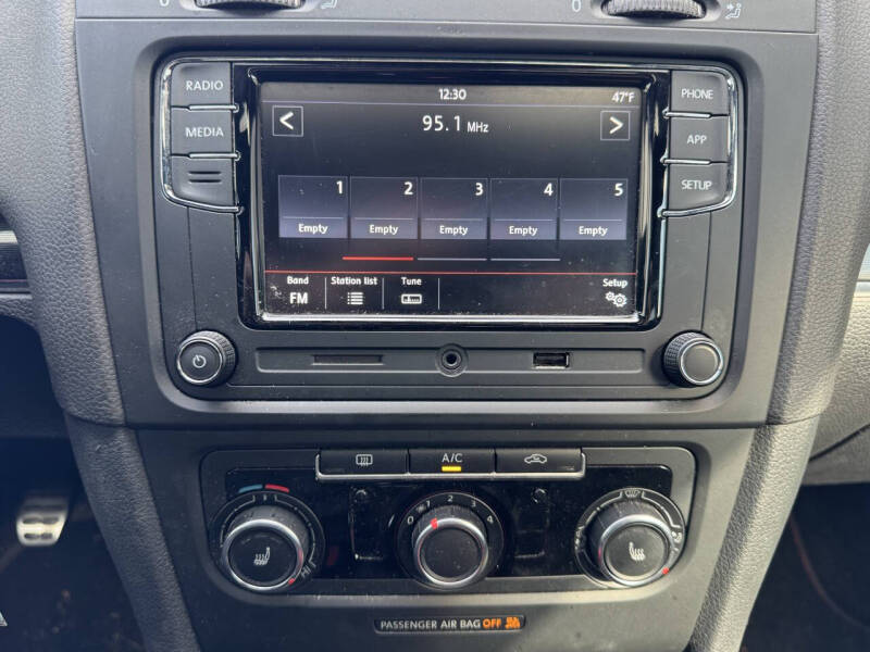 2013 Volkswagen GTI Base PZEV