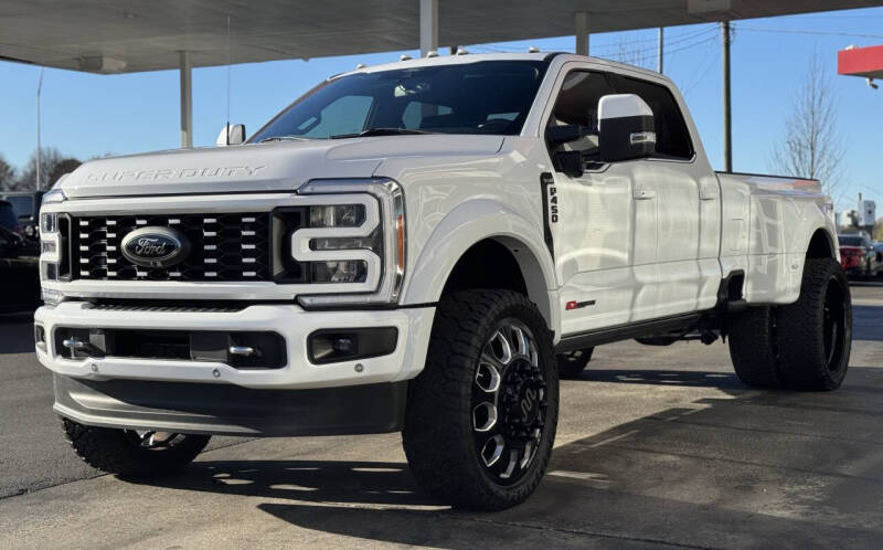 2023 Ford F-450 Super Duty King Ranch
