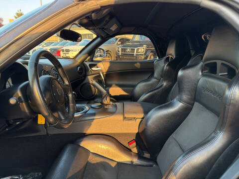 2004 Dodge Viper SRT-10