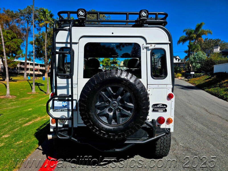 1985 Land Rover Defender