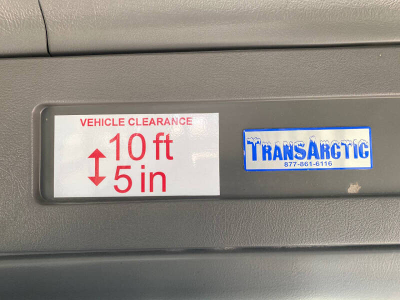 2008 Freightliner B2 Chassis