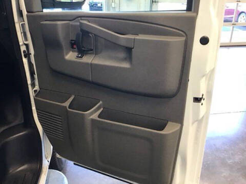 2023 Chevrolet Express 2500