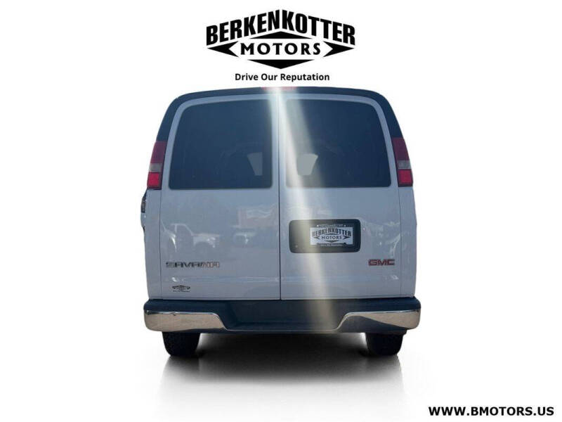 2015 GMC Savana LT 2500