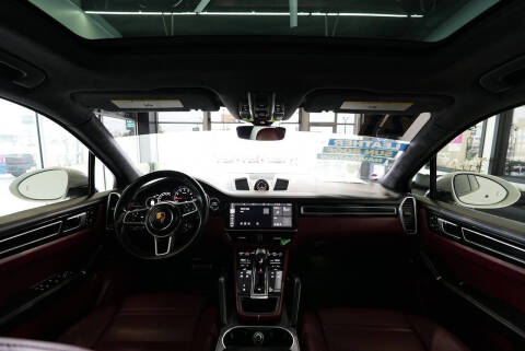 2021 Porsche Cayenne GTS