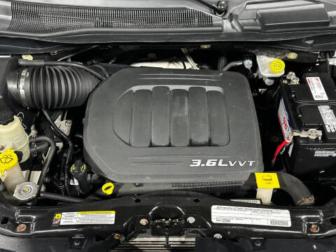 2011 Dodge Grand Caravan Crew