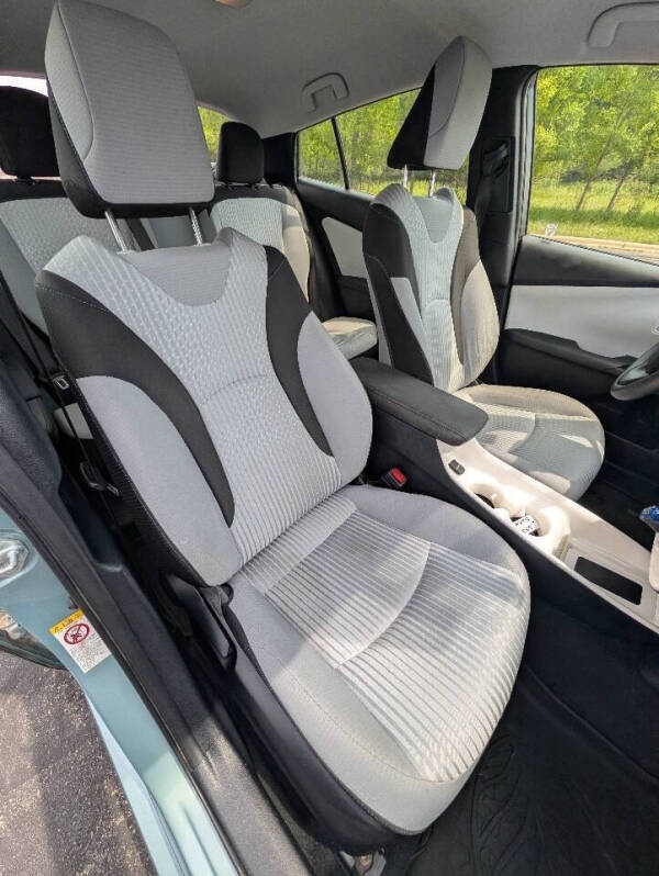 2016 Toyota Prius Two Eco