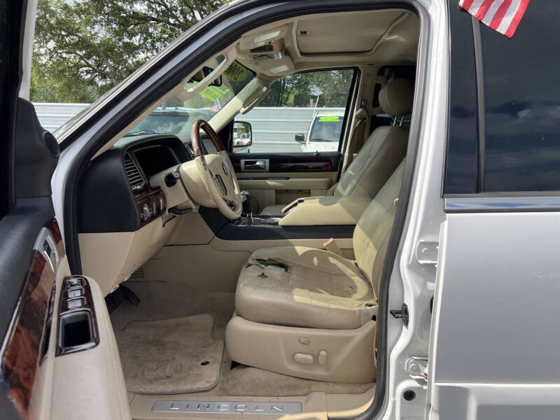 2006 Lincoln Navigator Luxury