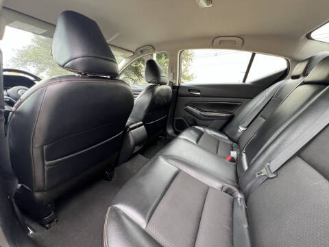 2021 Nissan Altima 2.5 SR