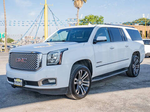2017 GMC Yukon XL Denali