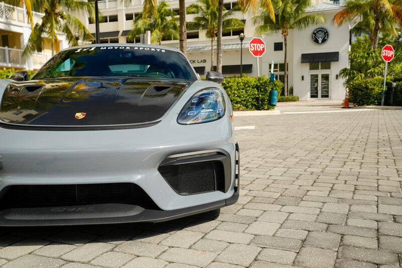 2024 Porsche 718 Cayman GT4 RS
