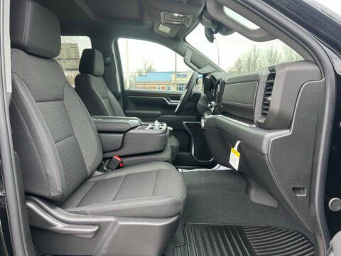 2026 GMC Sierra 1500 Elevation Standard