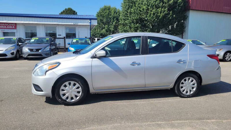 2018 Nissan Versa