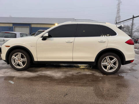 2014 Porsche Cayenne for sale at BG MOTOR CARS in Naperville IL