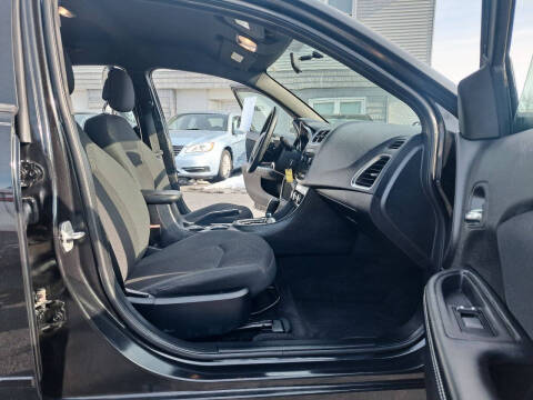 2011 Dodge Avenger Express