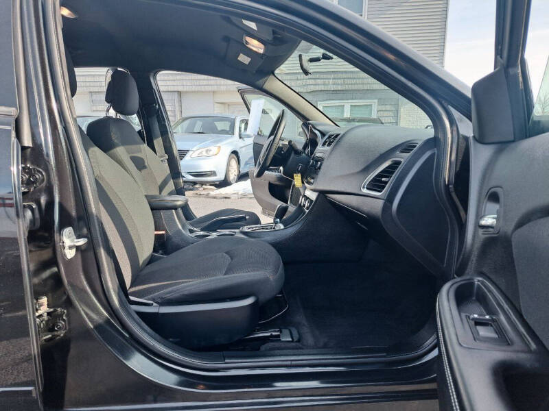 2011 Dodge Avenger Express