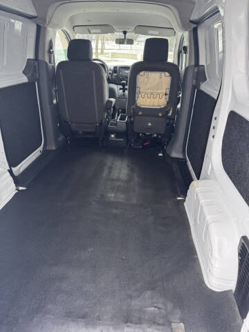 2017 Nissan NV200 SV