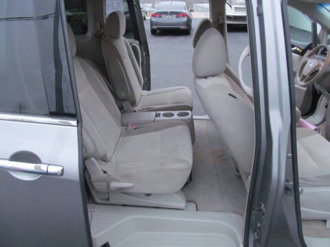 2012 Nissan Quest