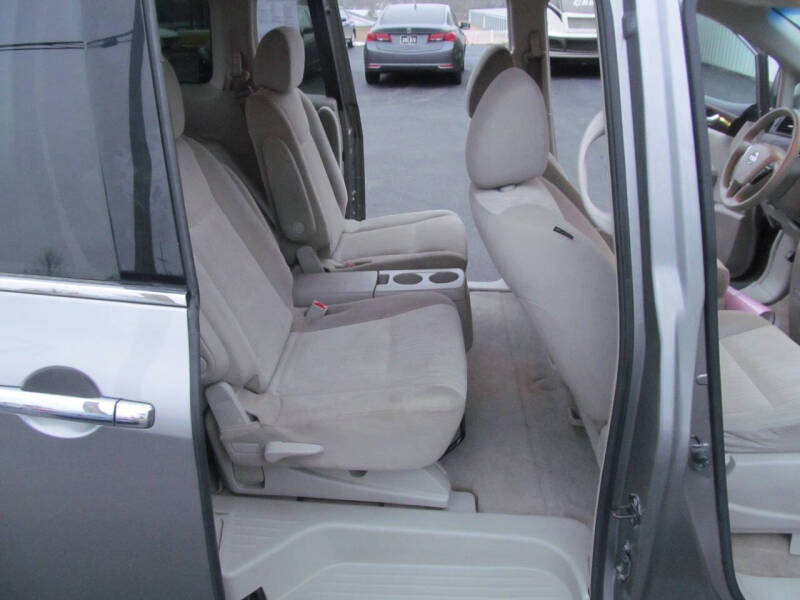 2012 Nissan Quest