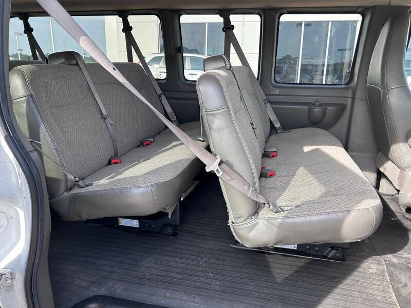 2022 Chevrolet Express LS 3500