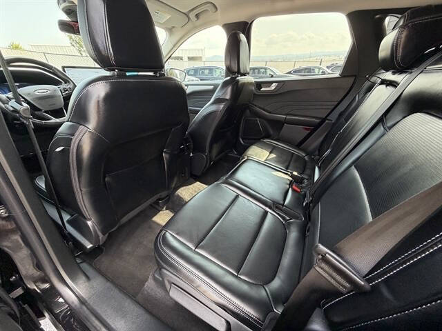 2025 Ford Escape Platinum