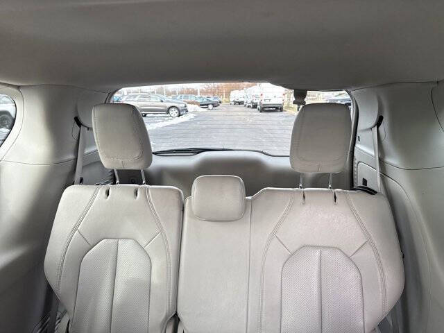 2021 Chrysler Pacifica Touring L