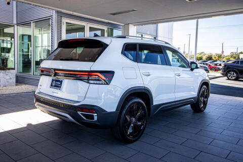 2025 Volkswagen Taos SE