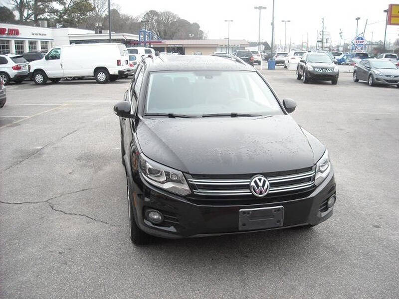 2012 Volkswagen Tiguan for sale at Luxury Auto Sales, Inc in Norfolk, VA