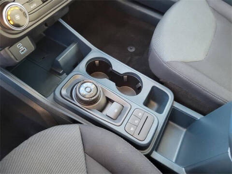 2022 Ford Maverick XL