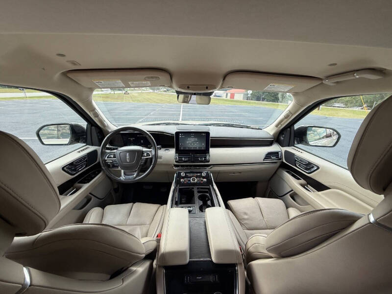 2018 Lincoln Navigator Select