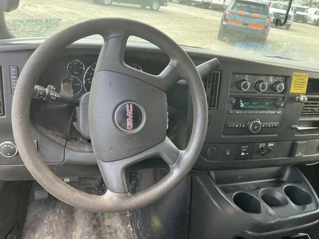 2017 GMC Savana 2500