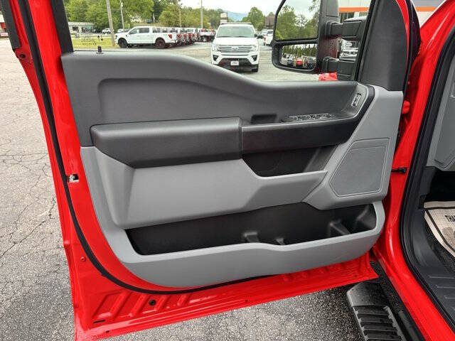 2025 Ford F-350 Super Duty XL