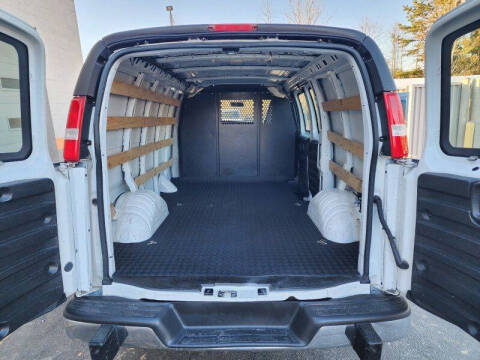 2023 GMC Savana 2500