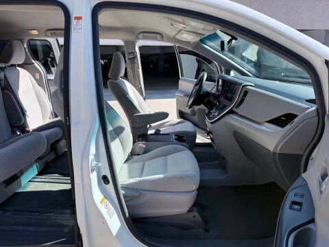 2017 Toyota Sienna