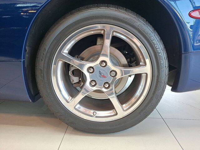 2004 Chevrolet Corvette