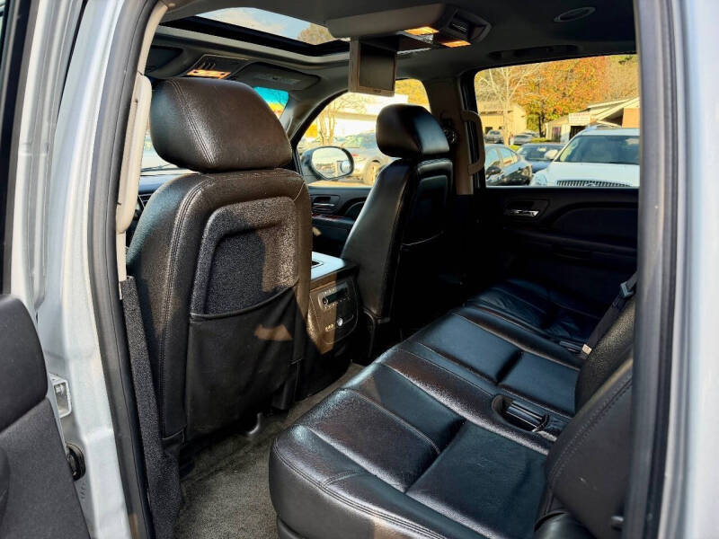 2012 Chevrolet Suburban LT