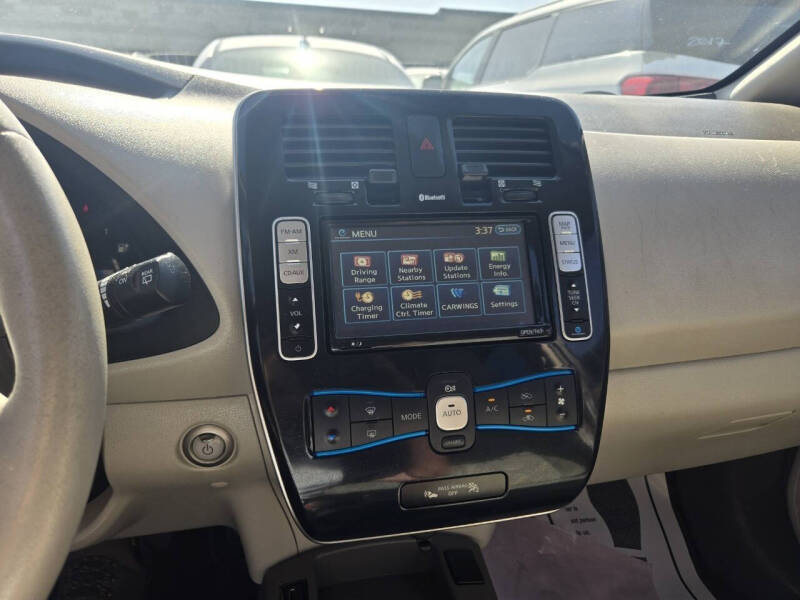 2012 Nissan LEAF SL