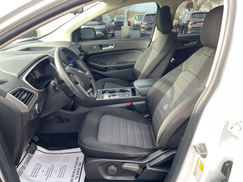 2021 Ford Edge SE