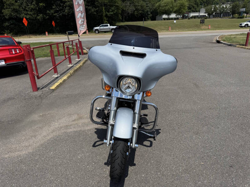 2023 Harley-Davidson Street Glide