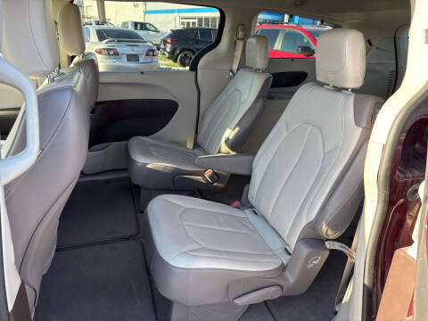 2018 Chrysler Pacifica Touring L