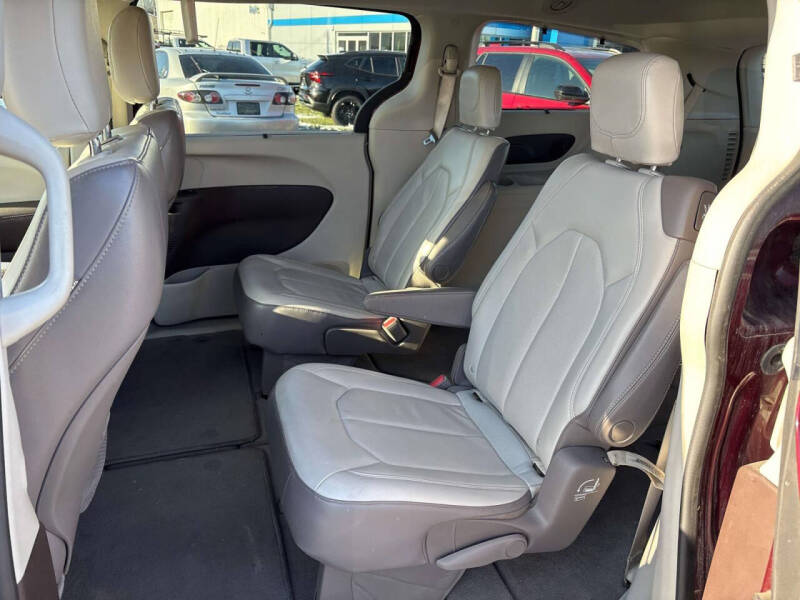 2018 Chrysler Pacifica Touring L
