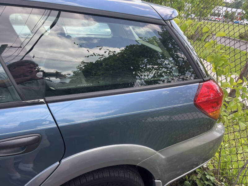 2005 Subaru Outback 2.5i