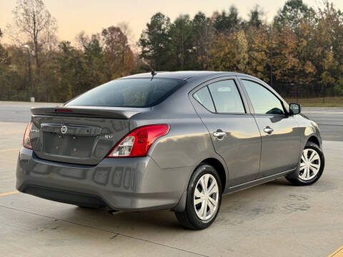 2019 Nissan Versa SV