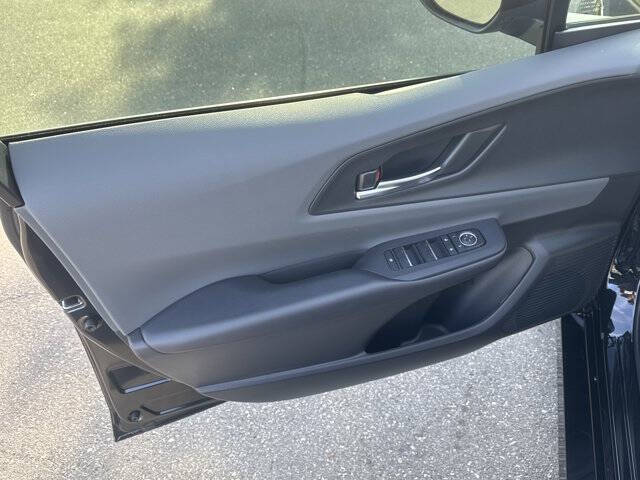 2025 Toyota Prius XLE