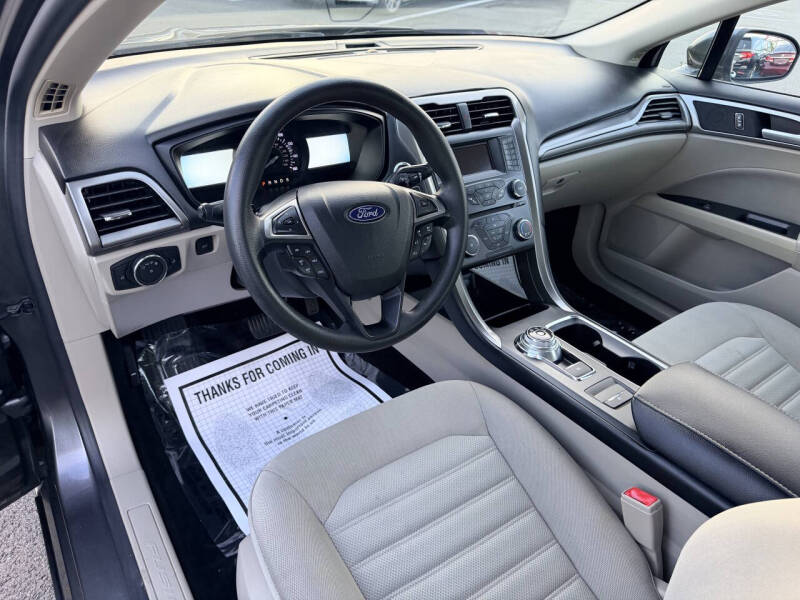 2018 Ford Fusion SE