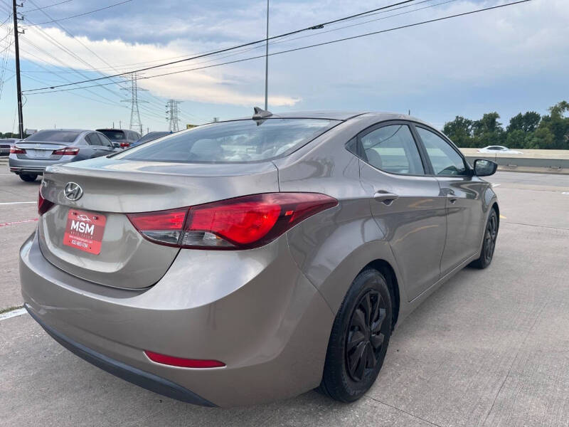 2016 Hyundai Elantra SE