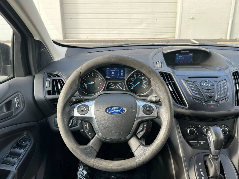 2014 Ford Escape S