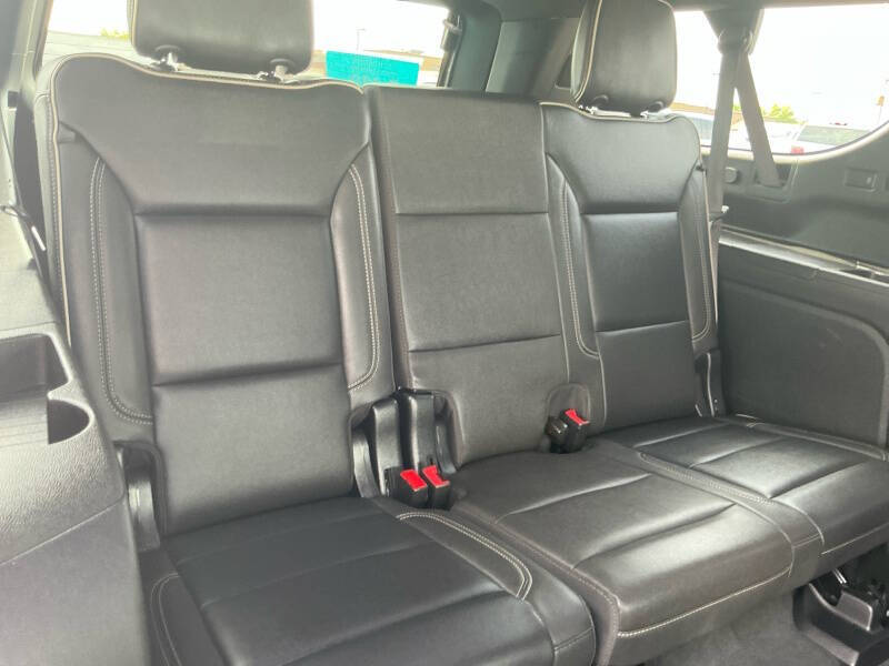 2023 GMC Yukon XL SLT