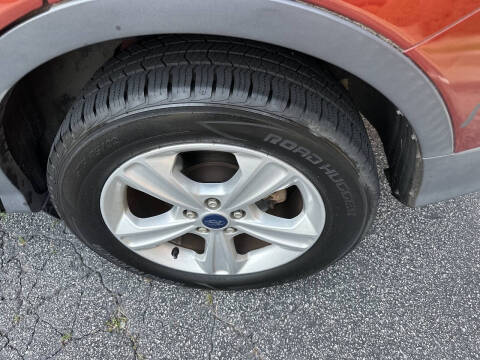 2015 Ford Escape SE